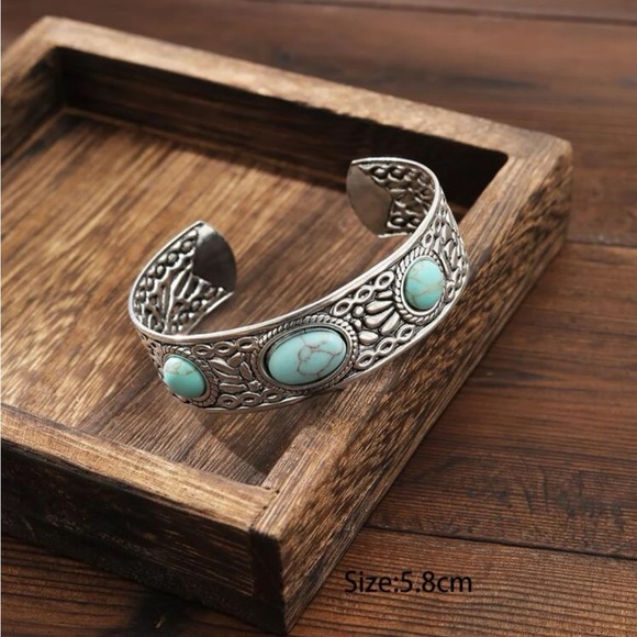 FREE New turquoise cuff bangle - Picture 3 of 3